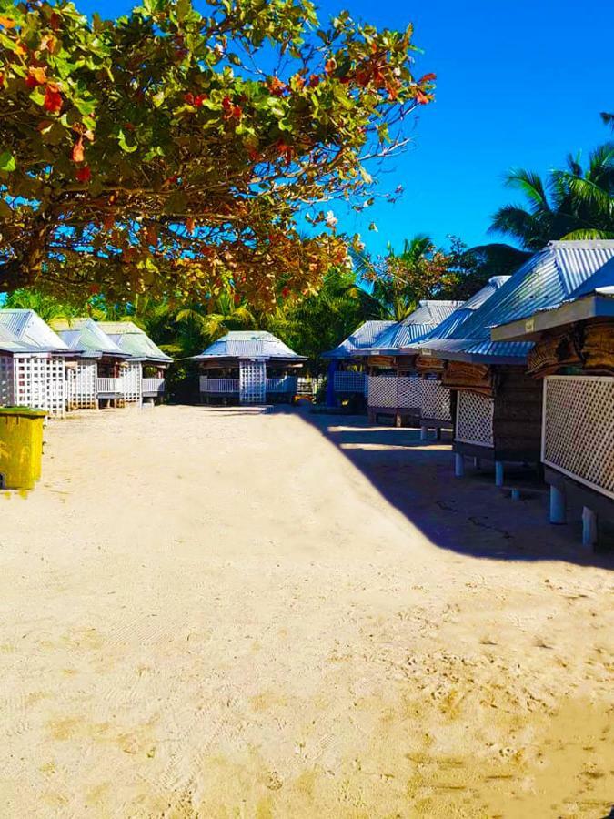 Hôtel Vacation Beach Fales à Manase Extérieur photo